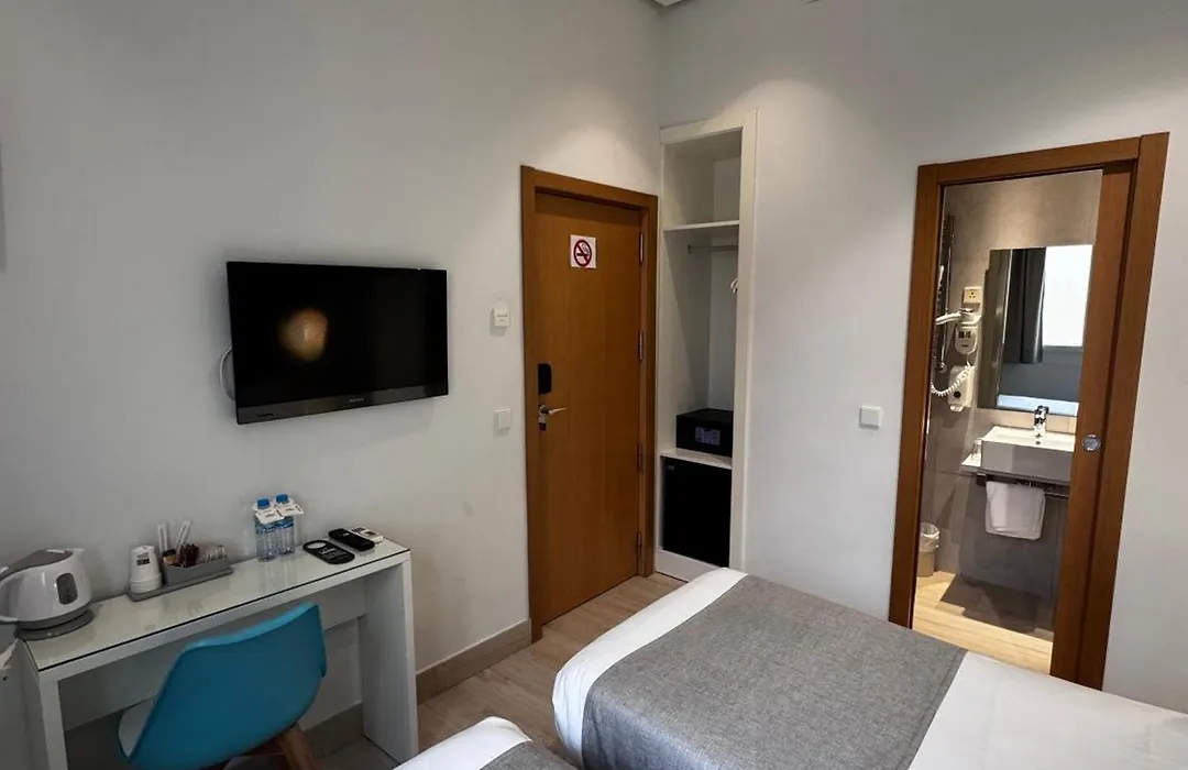 Hostal Cervelo-1